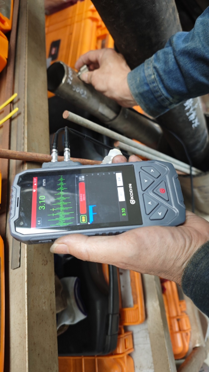 智能型超聲波測厚儀使用現(xiàn)場